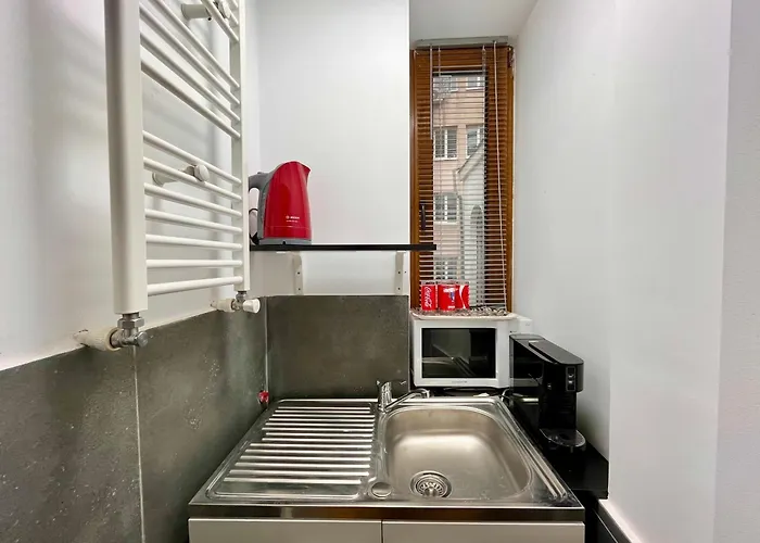 Апартаменти The Retreat *