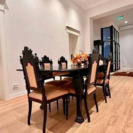 The Retreat Апартаменты Бухарест